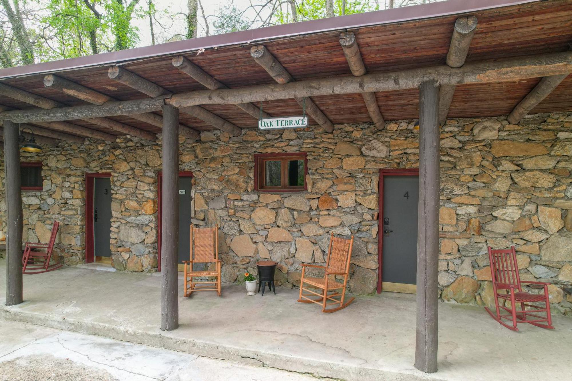The Furry Lodge Double Ste 2&3 Waynesville Exterior foto